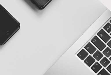 日本国脚手持“战犯”照片合影，英超球队道歉：极为珍视中国球迷，绝非有意冒犯